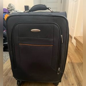 Sampsonite Carry On